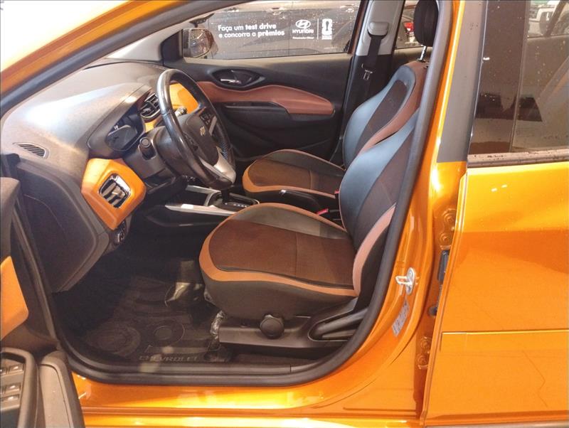 GM - Chevrolet-ONIX-1.4 MPFI Activ 8V