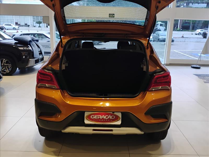 GM - Chevrolet-ONIX-1.4 MPFI Activ 8V