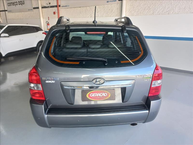 Hyundai-TUCSON-2.0 MPFI GLS TOP 16V 143cv 2WD