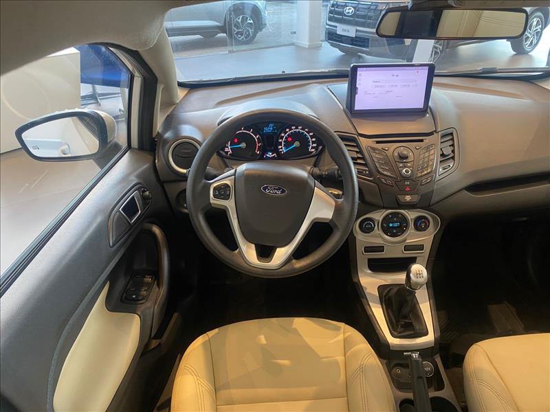 Ford-FIESTA-1.6 SE Sedan 16V