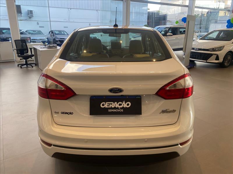 Ford-FIESTA-1.6 SE Sedan 16V