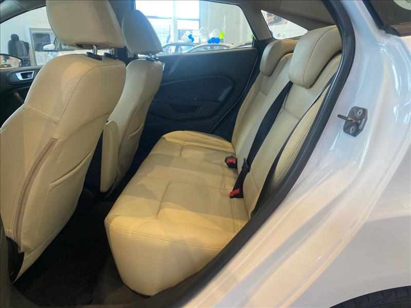 Ford-FIESTA-1.6 SE Sedan 16V