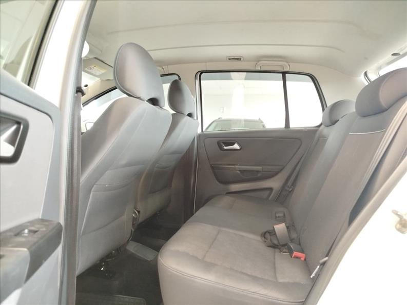 VW - Volkswagen-FOX-1.6 MSI Comfortline 8V