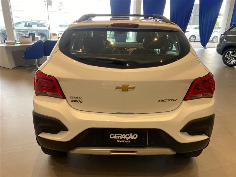 GM - Chevrolet-ONIX-1.4 MPFI Activ 8V