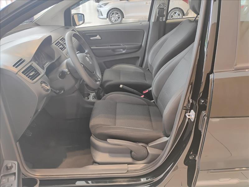 VW - Volkswagen-FOX-1.6 MSI Connect