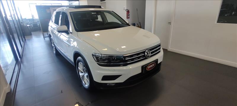 VW - Volkswagen-TIGUAN-1.4 250 TSI Allspace Comfortline