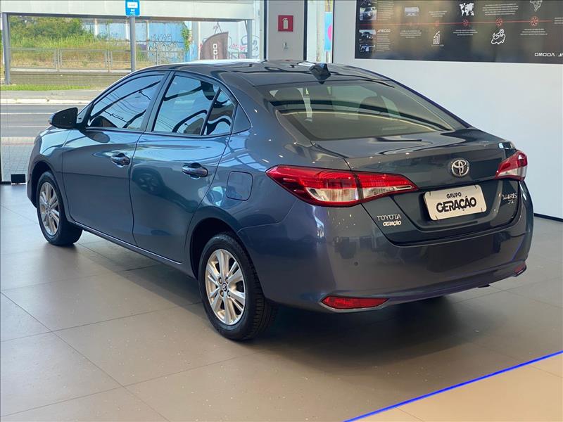 Toyota-YARIS-1.5 16V Sedan XL Multidrive