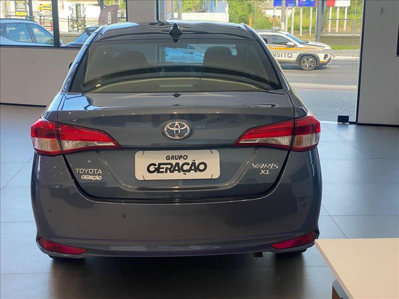 Toyota-YARIS-1.5 16V Sedan XL Multidrive