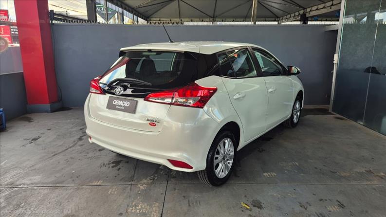 Toyota-YARIS-1.3 16V XL