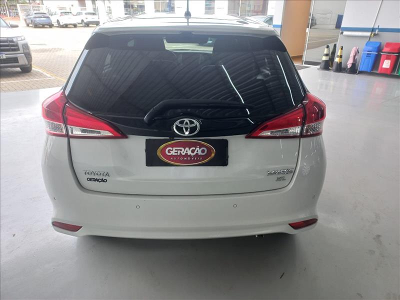 Toyota-YARIS-1.3 16V XL