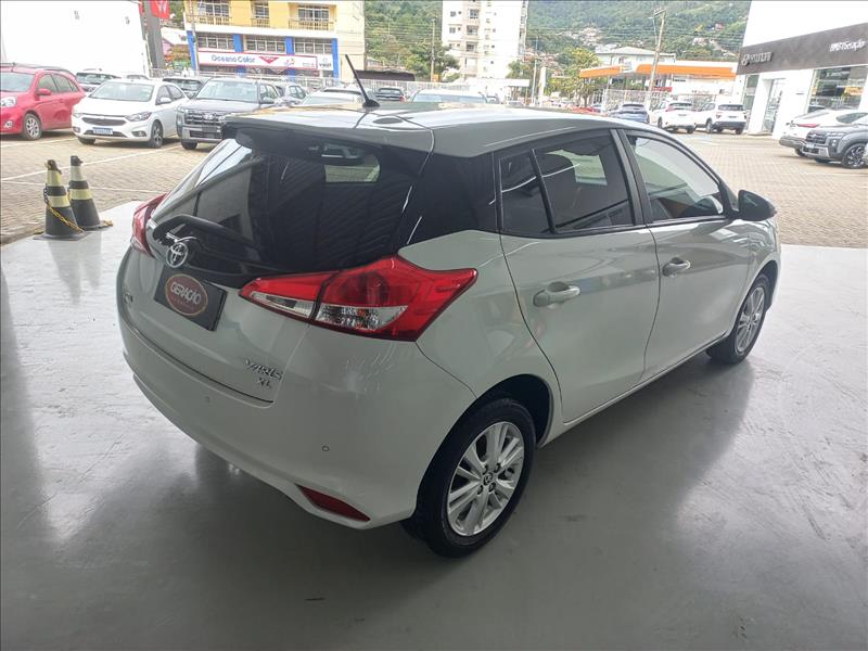 Toyota-YARIS-1.3 16V XL