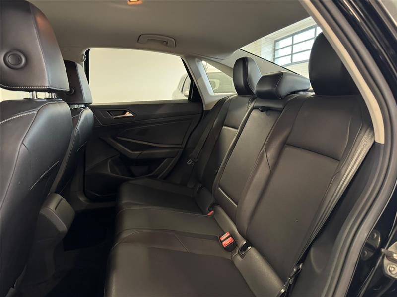 Volkswagen-JETTA-1.4 250 TSI Comfortline