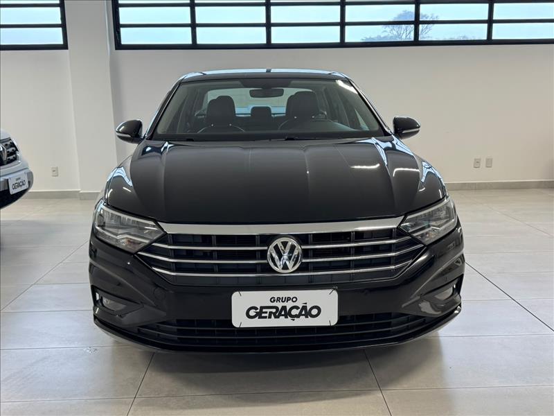 Volkswagen-JETTA-1.4 250 TSI Comfortline