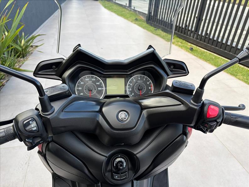 YAMAHA-XMAX ABS-