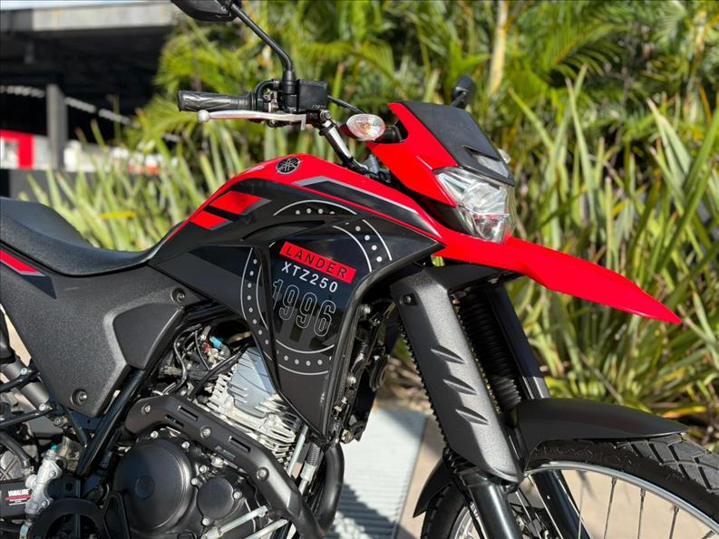 YAMAHA-XTZ 250 LANDER-