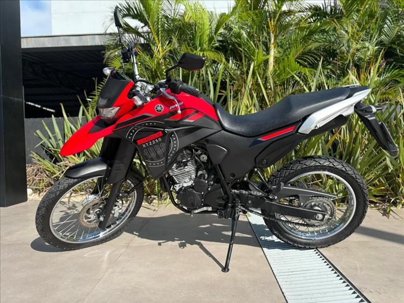YAMAHA-XTZ 250 LANDER-