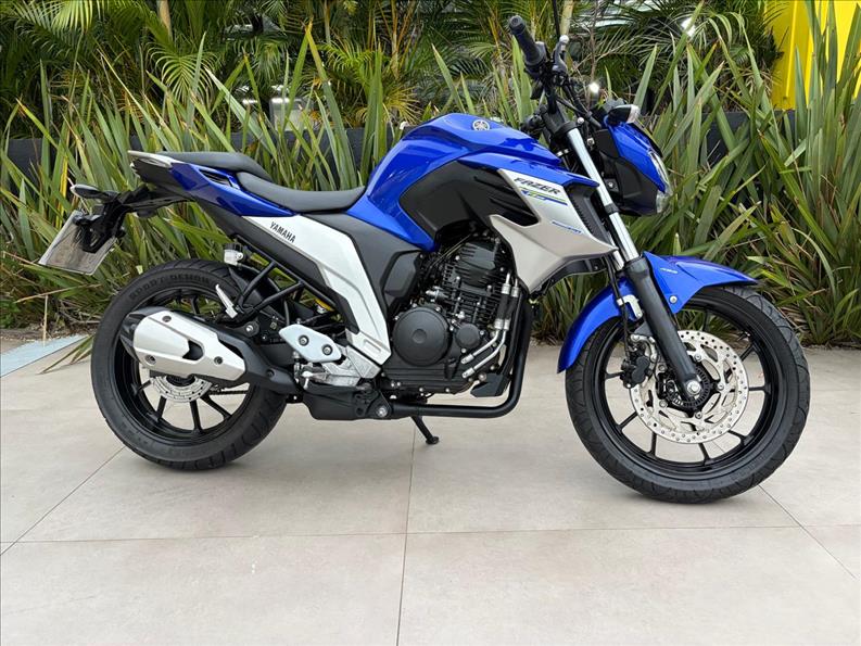 YAMAHA-FZ25 FAZER ABS-