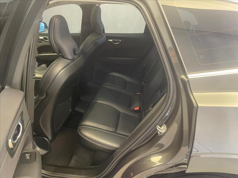 Volvo-XC60-2.0 T8 Hybrid Inscription AWD Geartronic