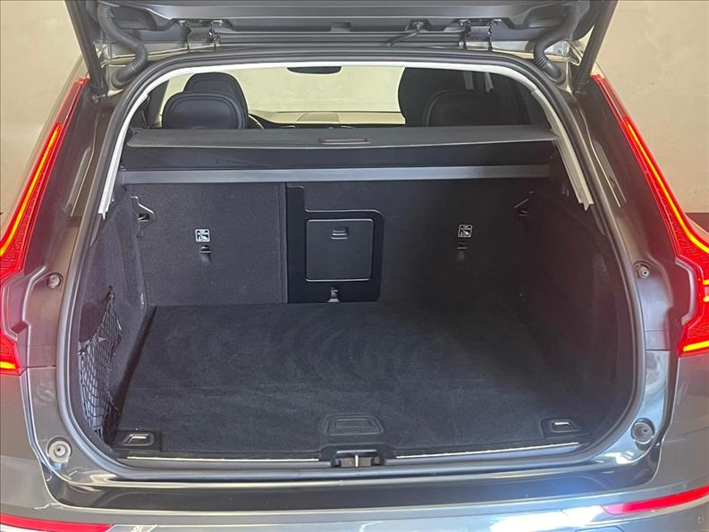 Volvo-XC60-2.0 T8 Hybrid Inscription AWD Geartronic