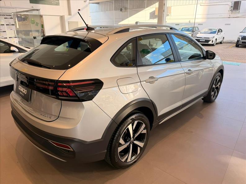 VW - Volkswagen-VIRTUS-1.0 200 TSI Highline