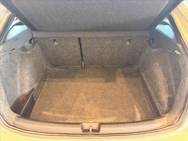VW - Volkswagen-VIRTUS-1.0 200 TSI Highline