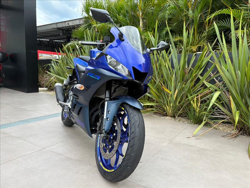 YAMAHA-YZF R3-