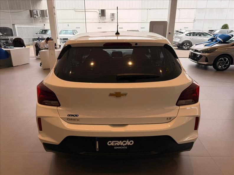 GM - Chevrolet-ONIX-1.0 LT