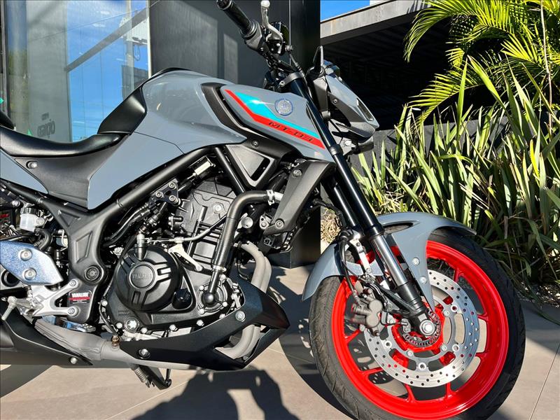 YAMAHA-MT-03-