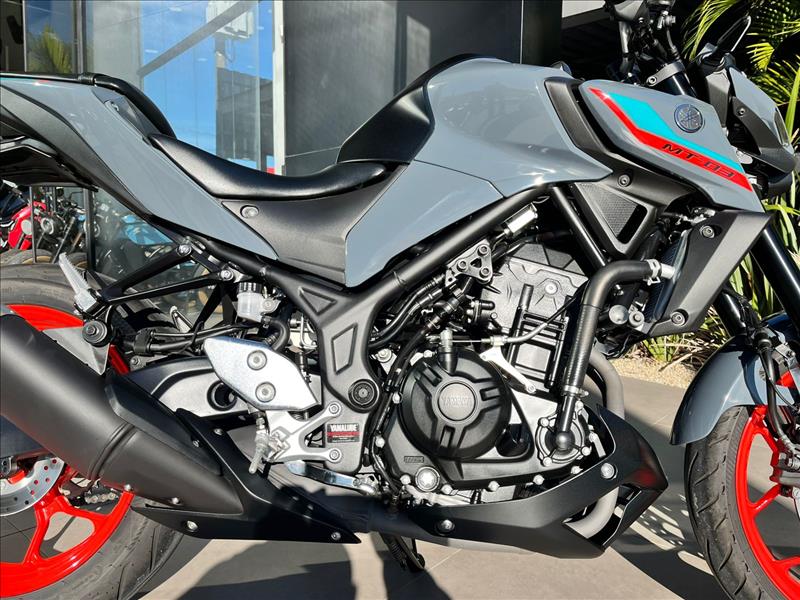 YAMAHA-MT-03-