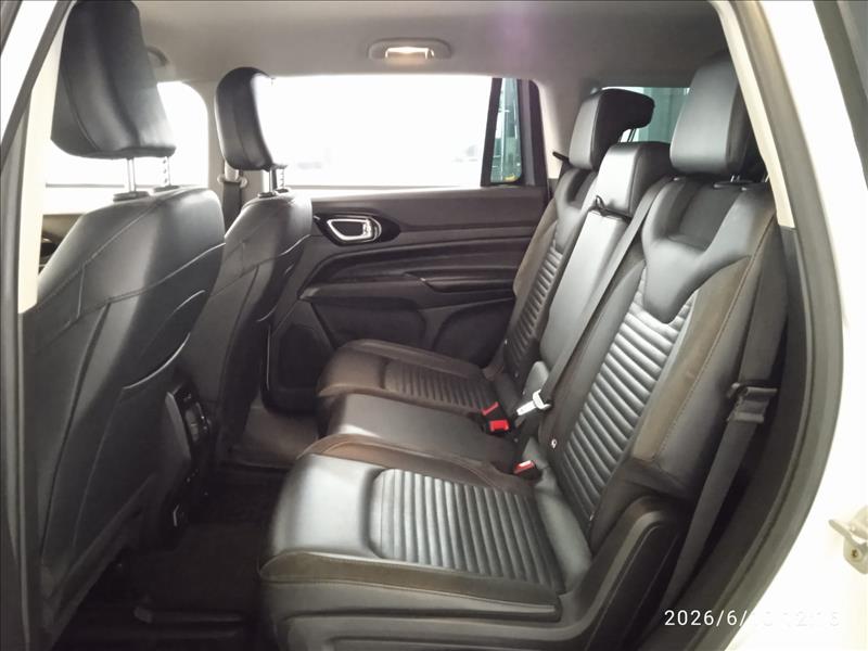 Jeep-COMMANDER-1.3 T270 Turbo Limited