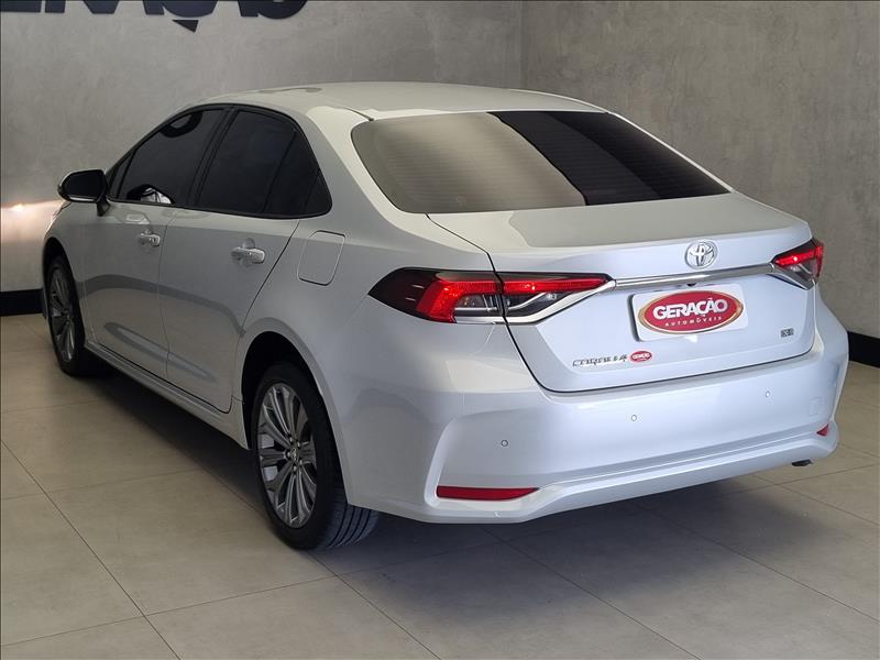 Toyota-COROLLA-2.0 Vvt-ie XEI