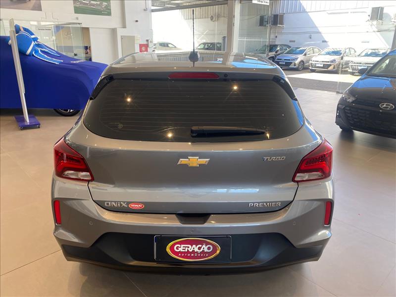 GM - Chevrolet-ONIX-1.0 Turbo Premier