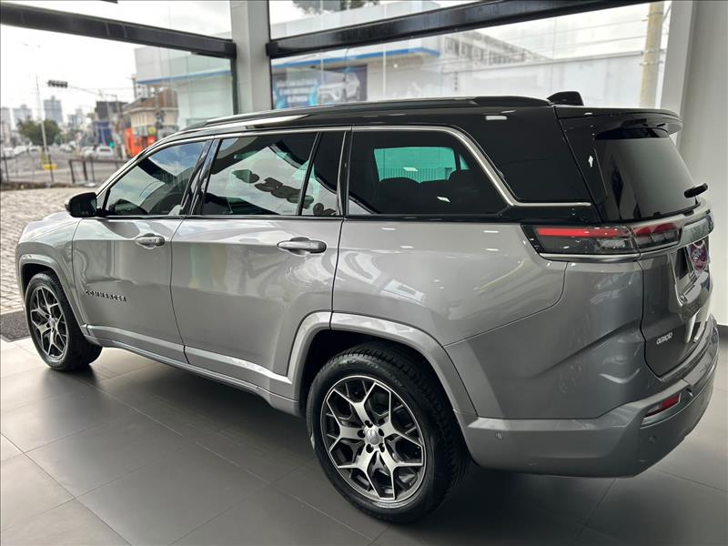 Jeep-COMMANDER-1.3 T270 Turbo Overland