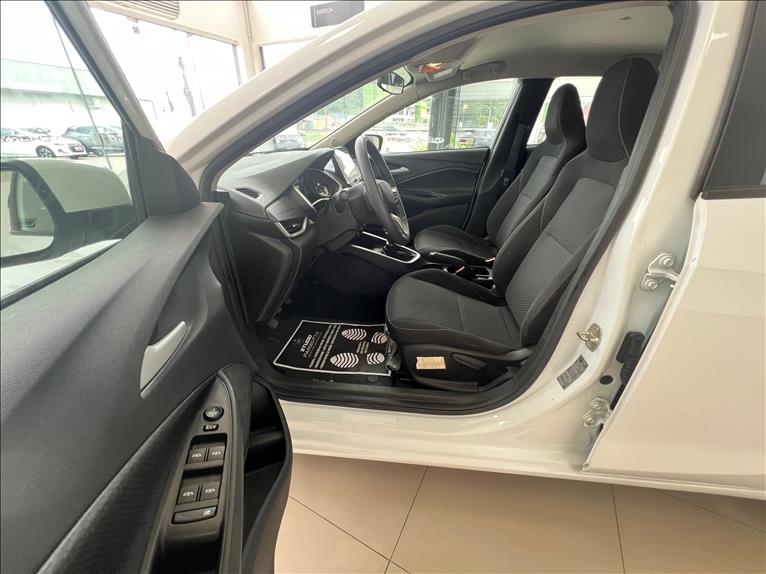 GM - Chevrolet-ONIX-1.0 LT