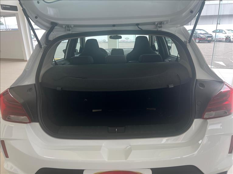 GM - Chevrolet-ONIX-1.0 LT