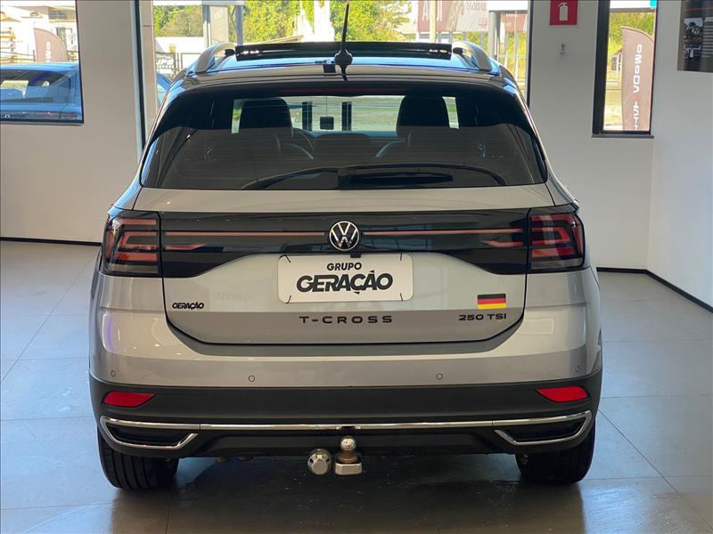 VW - Volkswagen-T-CROSS-1.4 250 TSI Highline