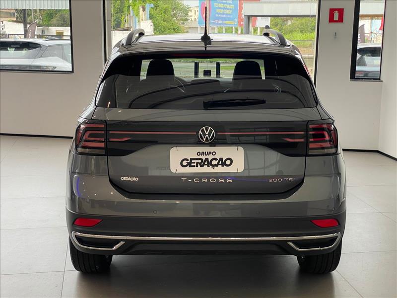 VW - Volkswagen-T-CROSS-1.0 200 TSI Comfortline
