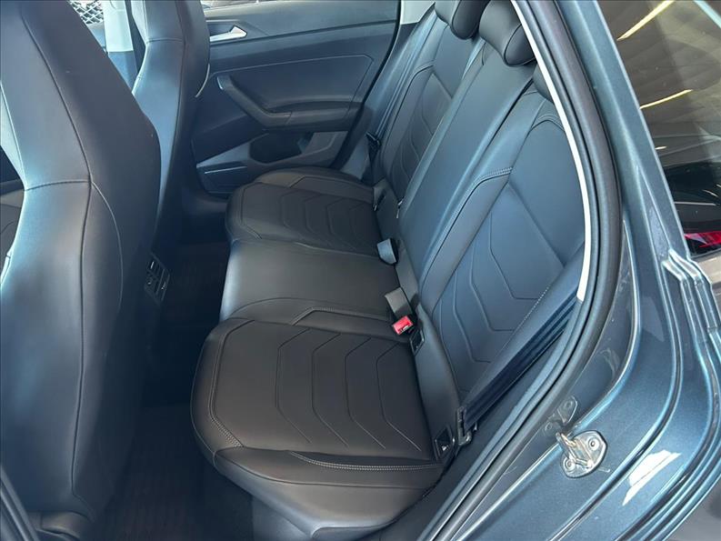 VW - Volkswagen-POLO-1.0 170 TSI Highline
