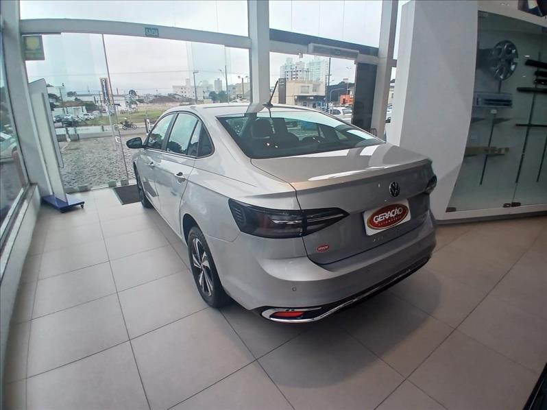 VW - Volkswagen-VIRTUS-1.0 200 TSI Comfortline