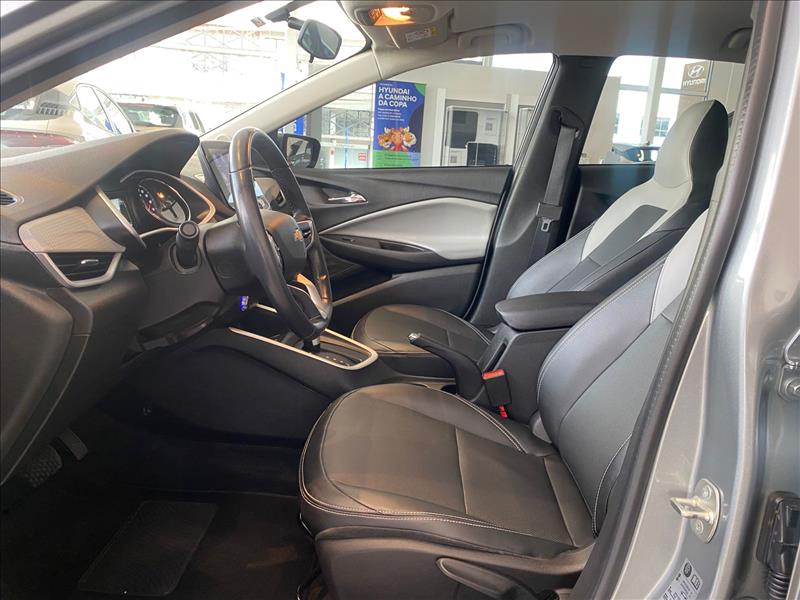 GM - Chevrolet-ONIX-1.0 Turbo Plus Premier
