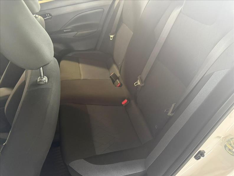 Nissan-VERSA-1.6 16V Advance