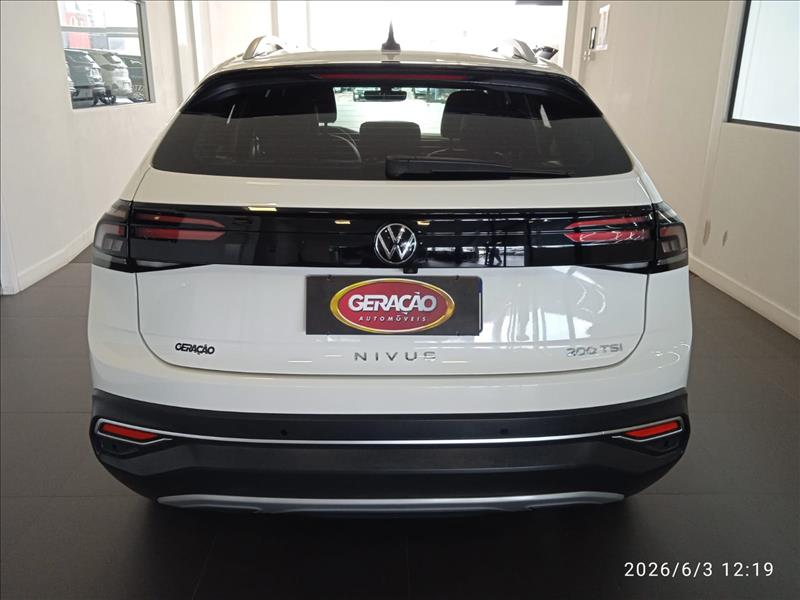Volkswagen-NIVUS-1.0 200 TSI Highline