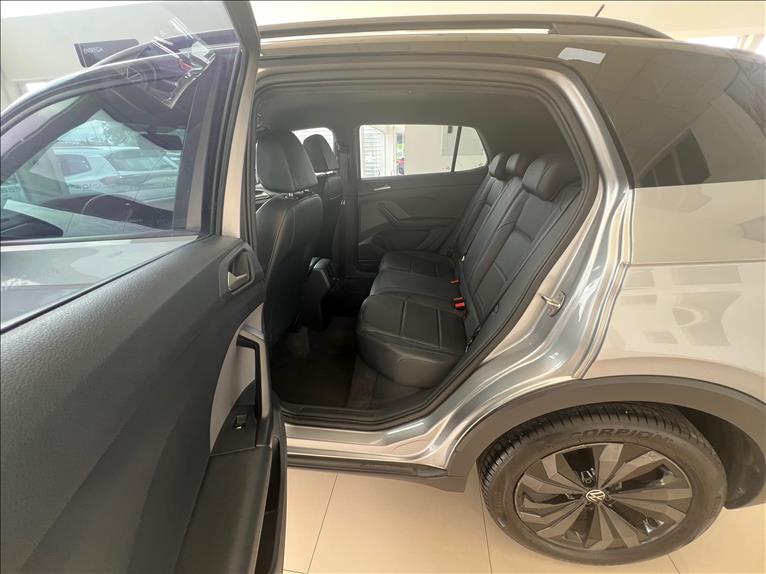 VW - Volkswagen-T-CROSS-1.0 200 TSI