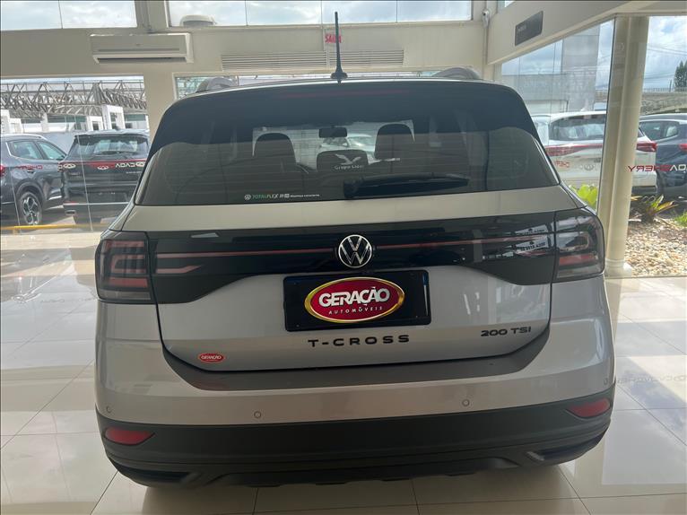 VW - Volkswagen-T-CROSS-1.0 200 TSI