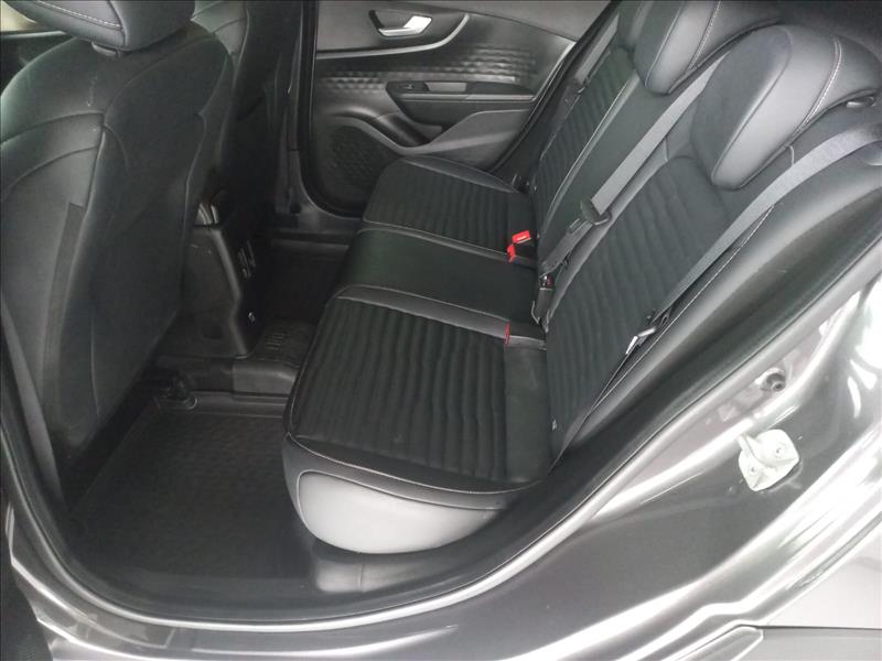 Fiat-FASTBACK-1.0 Turbo 200