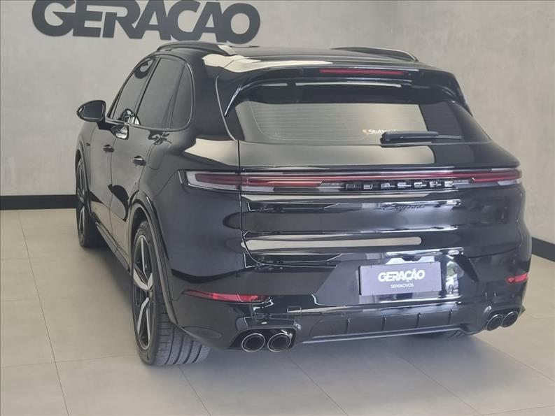 Porsche-CAYENNE-3.0 V6 E-hybrid AWD S