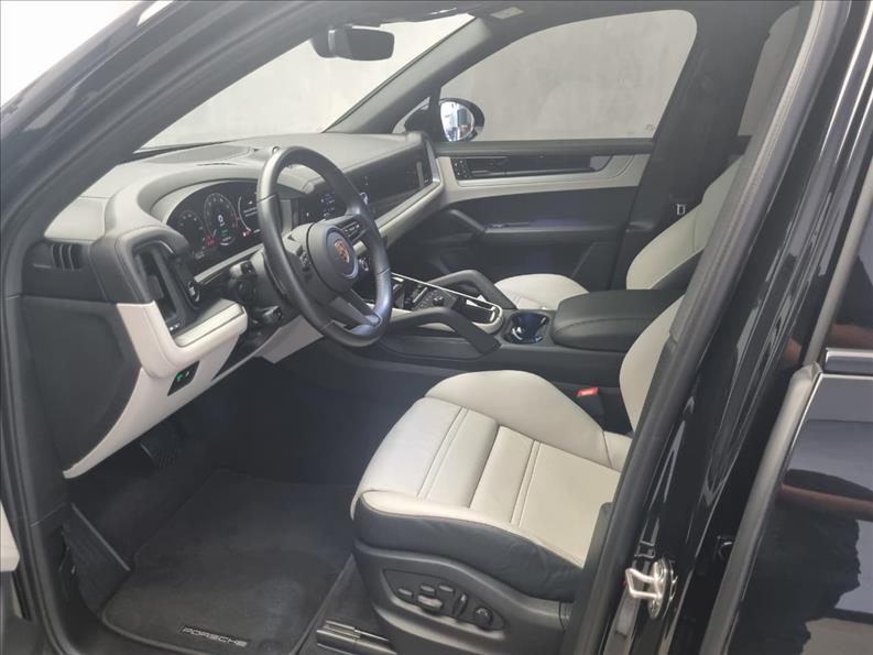 Porsche-CAYENNE-3.0 V6 E-hybrid AWD S
