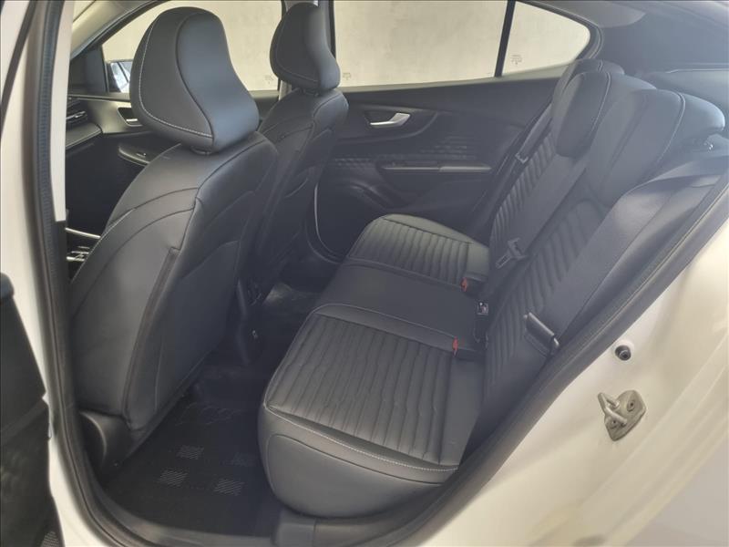 Fiat-FASTBACK-1.0 Turbo 200 Hybrid Audace