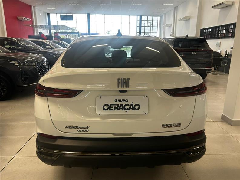 Fiat-FASTBACK-1.0 Turbo 200 Impetus