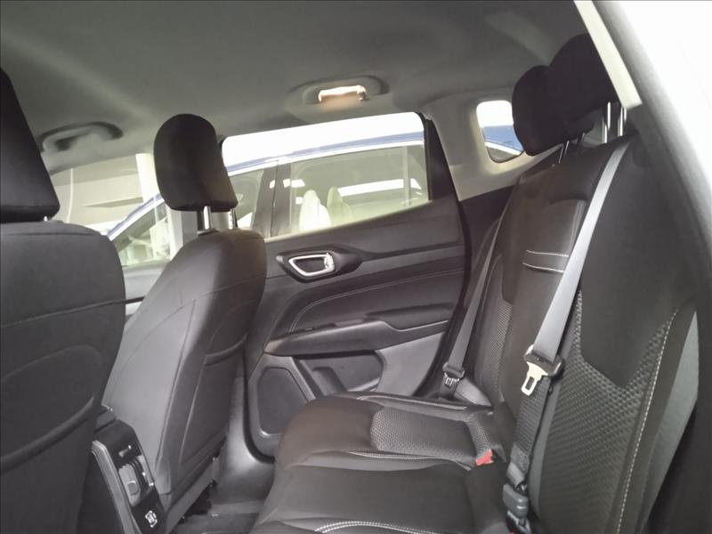 Jeep-COMPASS-1.3 T270 Turbo Sport